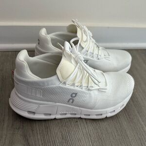 On Running Women’s Cloud White Sneakers - SO CUTE